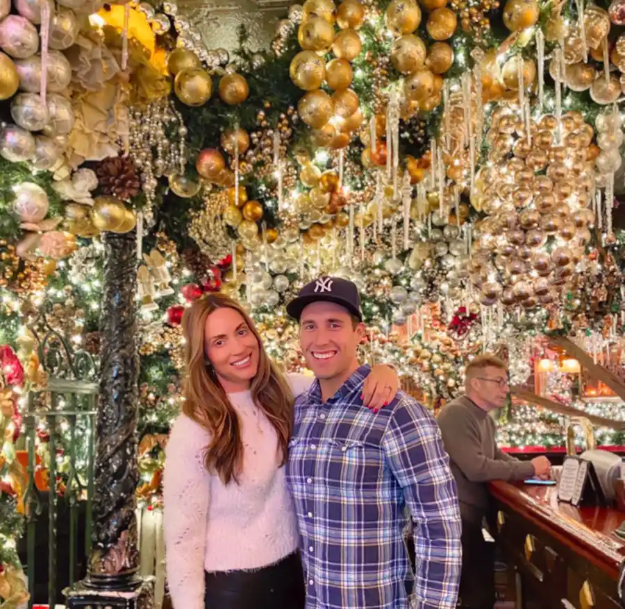 Who Is Rhiannon Ally? 5 Things to Know About the ABC News Journalist christmas decor