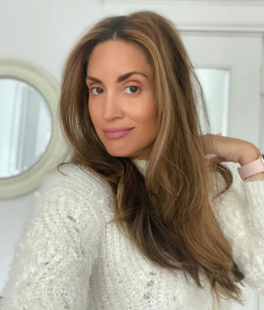 Who Is Rhiannon Ally? 5 Things to Know About the ABC News Journalist white sweater