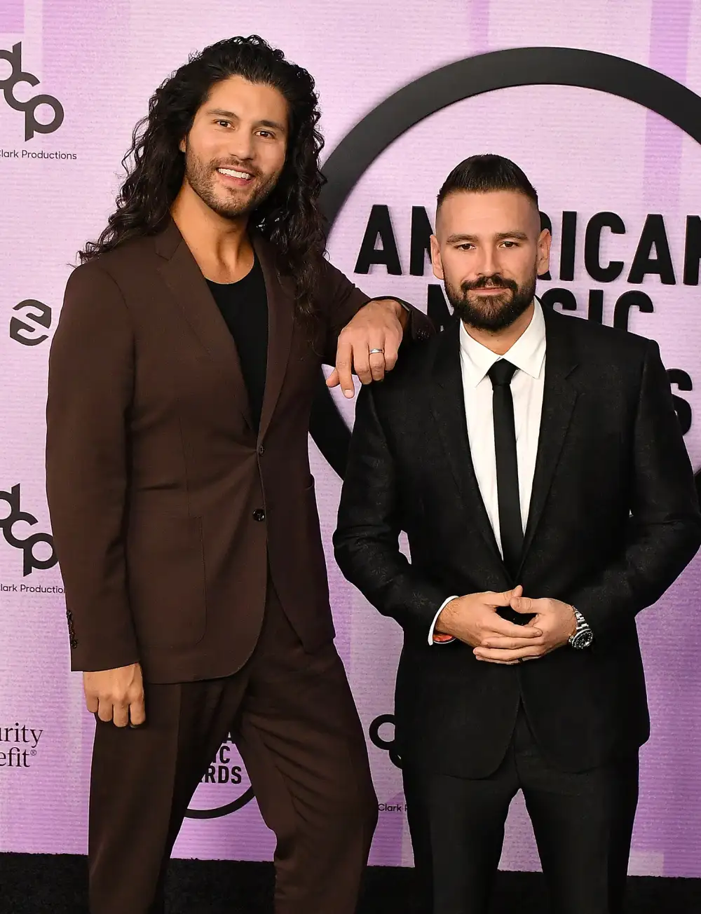 Dan + Shay&rsquo;s Shay Mooney Reflects on 50-Pound Weight Loss: &lsquo;It&rsquo;s Weird Not Recognizing Yourself&rsquo;