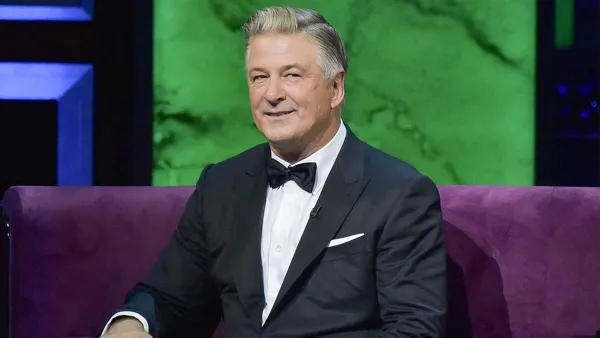Alec Baldwin Returns Social Media