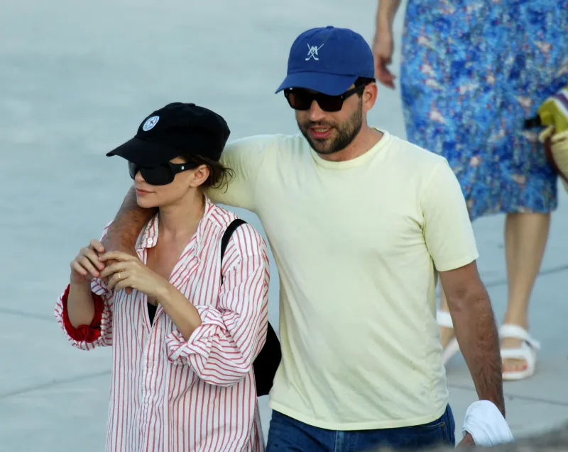 Ashley Olsen and Louis Eisner’s Relationship Timeline: Inside Their Private Romance vacation