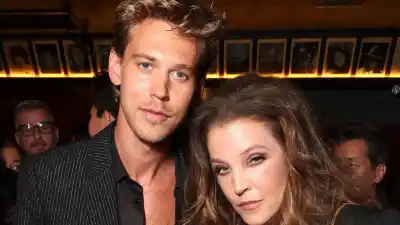 Austin Butler Recalls 'Immediate' Connection With Lisa Marie Presley: 'It's Just Devastating' unbuttoned black shirt