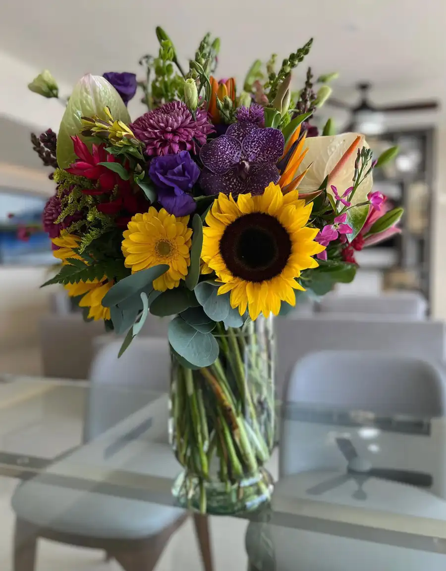 Bachelorette's Michelle Young Reflects on 'Lessons' Learned in 2022 After Nayte Olukoya Split: 'Couldn't Be More Thankful' flowers