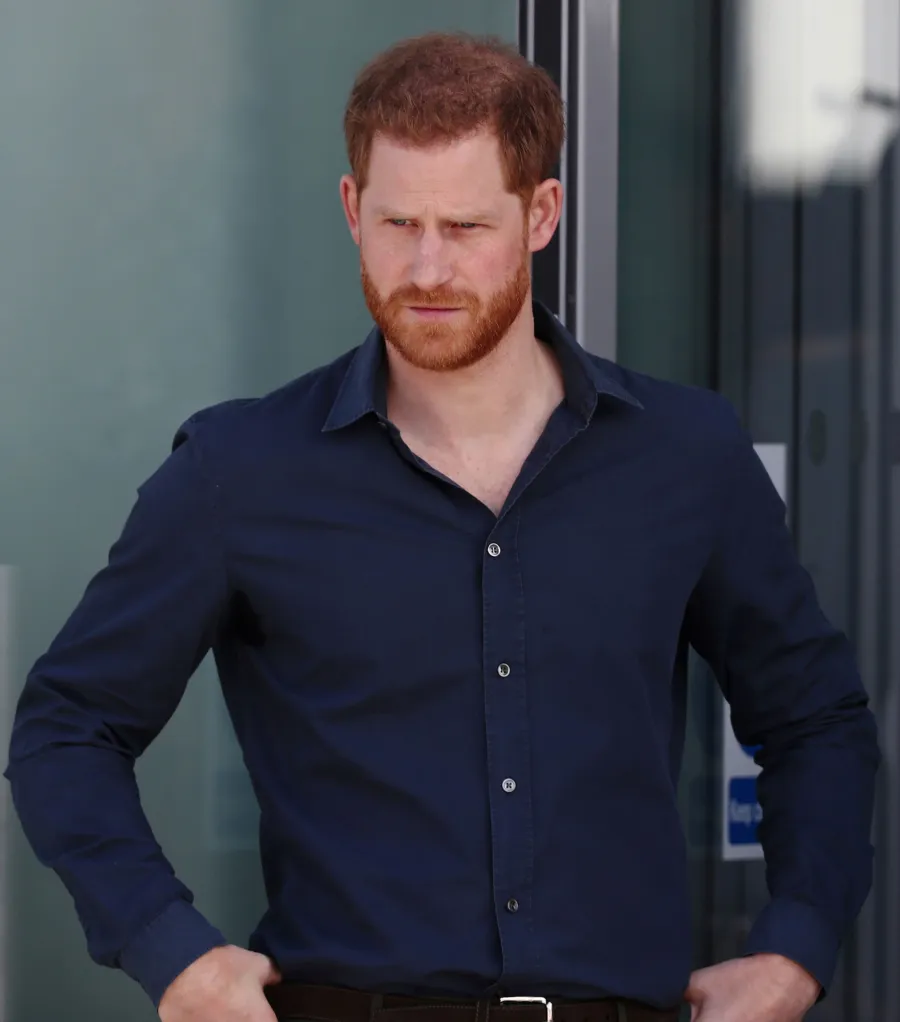 Bethenny Frankel Shades ‘Crazy’ Prince Harry for Sharing Details About Royal Family in ‘Spare’: ‘We Understand S—t Went Down’ blue shirt