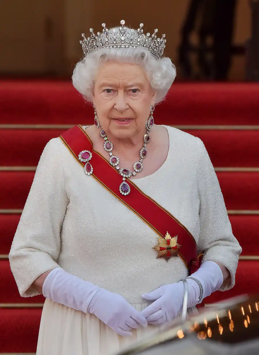 Celebrities Who Are Great-Grandparents- Priscilla Presley, Whoopi Goldberg and More - 513