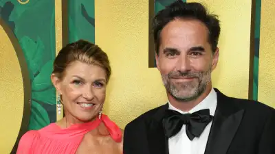 Connie Britton Shares Rare Details About Her 3-Year Relationship With Writer Boyfriend David Windsor- When They Met, Their 1st Email, More -001