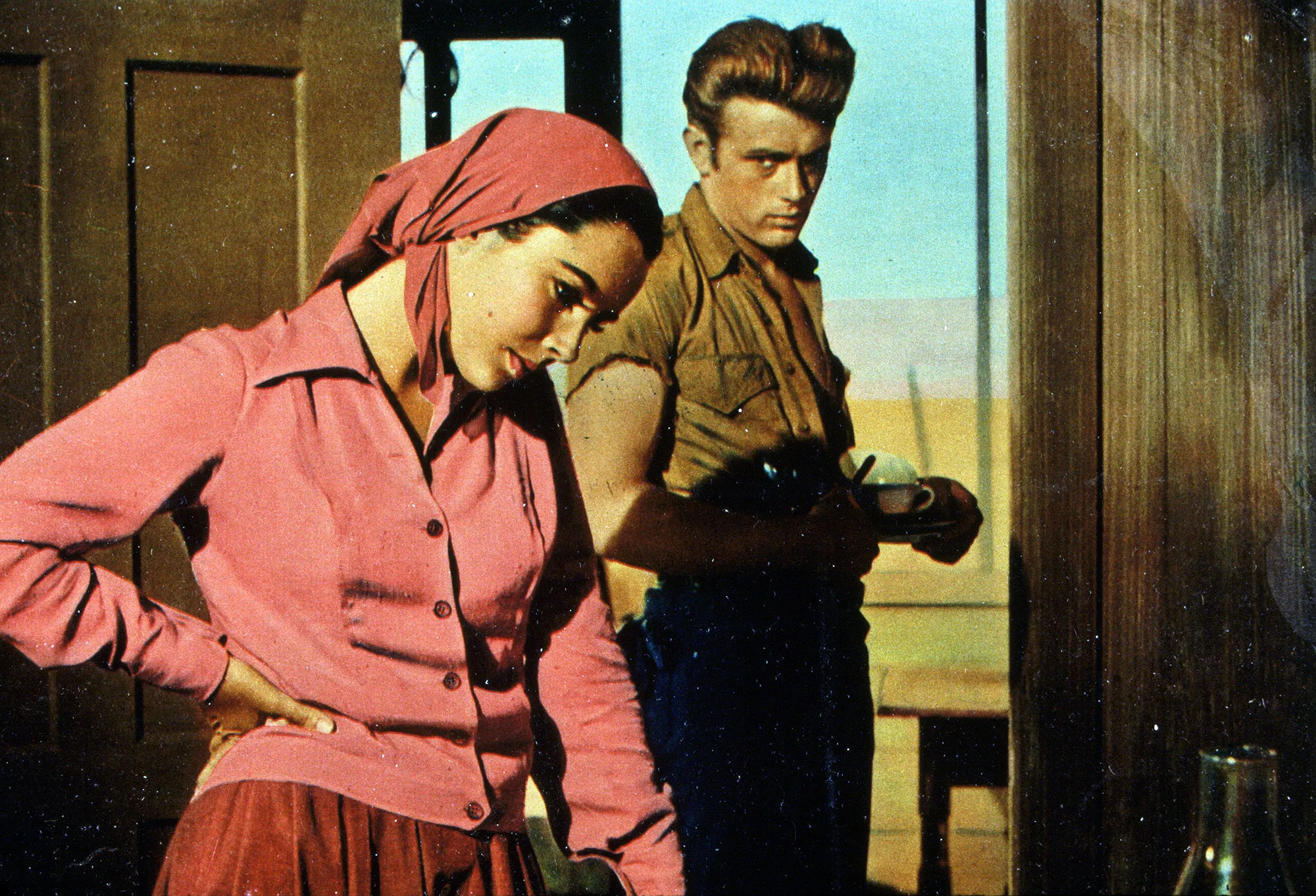 Find Out Elizabeth Taylor’s Shocking James Dean Secret