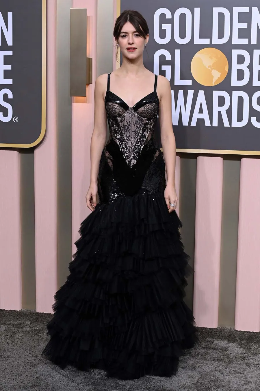 Golden Globes 2023 Golden Globe Awards 2023 Daisy Edgar-Jones