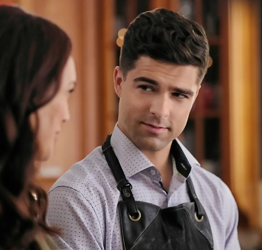 Hallmark Channel Announces 6 New ‘Loveuary’ Movies Starring Nikki DeLoach, Andrew Walker, Alexa PenaVega and More apron