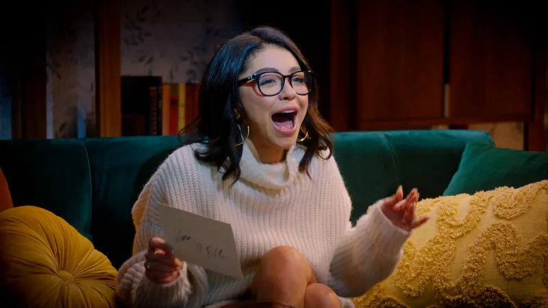 Hotpics - 1.10.23 Sarah-Hyland