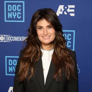 Idina Menzel Hair