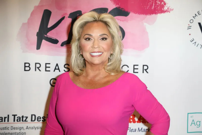 Inside Julie Chrisleys Prison