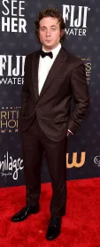 Jeremy Allen White Red Carpet Critics' Choice Awards 2023