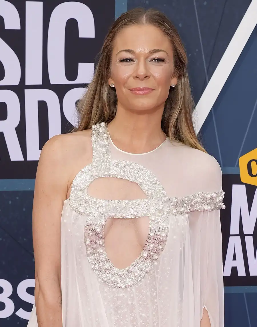 Lisa Marie Presley Dead at 54: LeAnn Rimes, Billy Corgan and More Celebrities React LeAnn