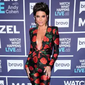 Lisa Rinna - 819 Watch What Happens Live With Andy Cohen - Season 19