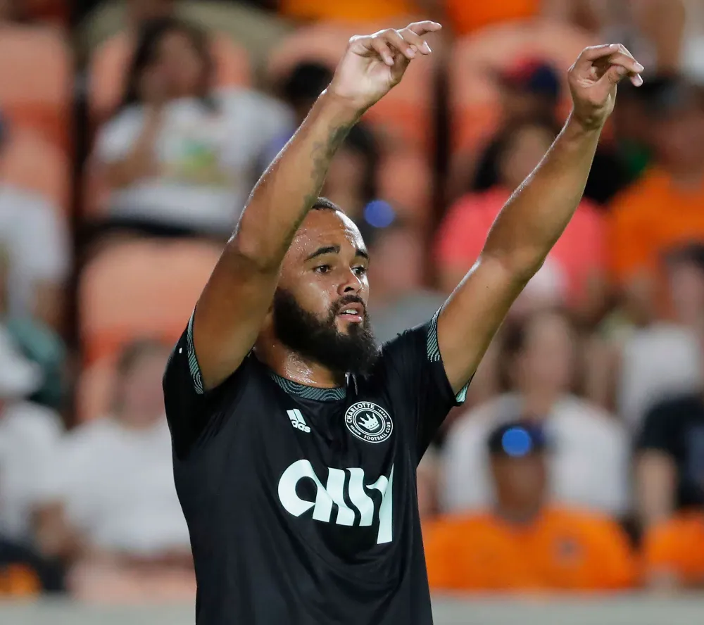 Major League Soccer Player Anton Walkes Dead: The Charlotte FC Star Dies at Age 25 Following a Boating Accident black shirt