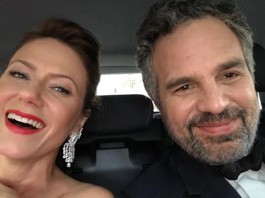 Mark Ruffalo and Wife Sunrise Coigney’s Relationship Timeline red lip