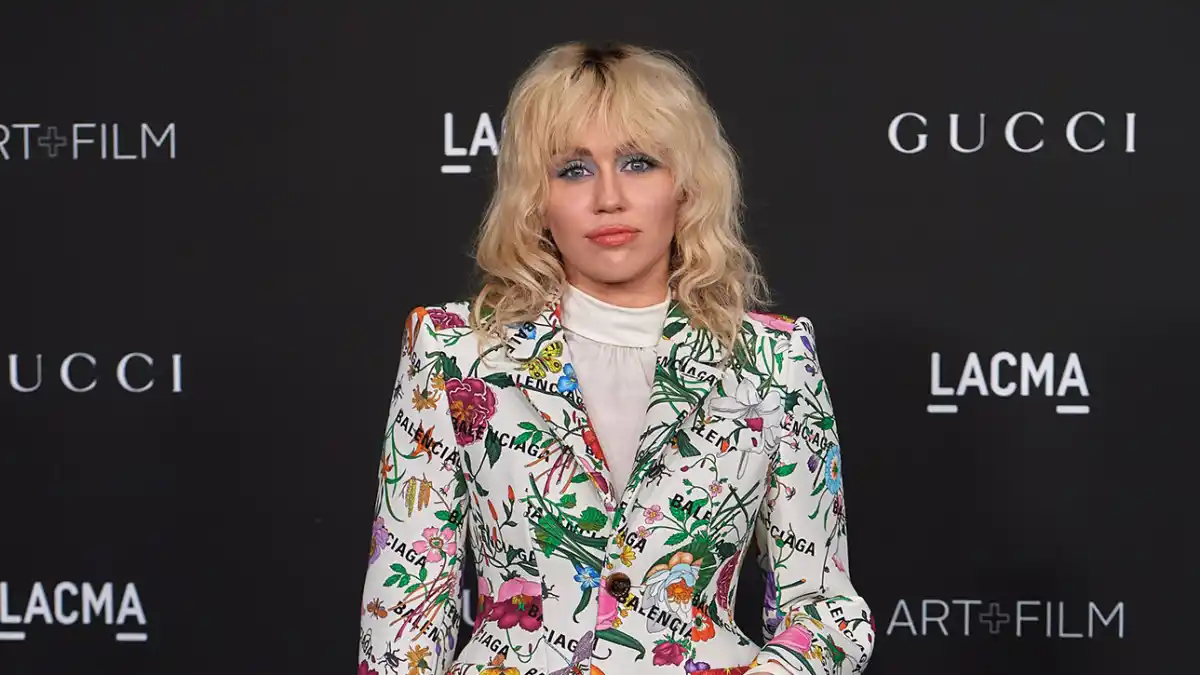 Miley cyrus working out