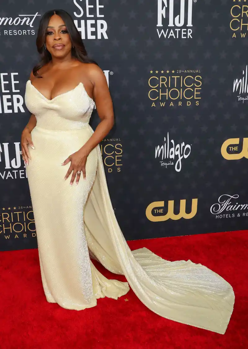 Niecy Nash-Betts Red Carpet Critics' Choice Awards 2023