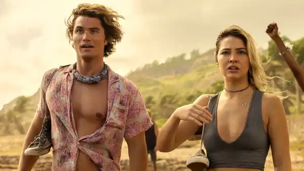 Outer Banks’ John B. and Sarah Cameron’s Romance- A Complete Relationship Timeline - 255