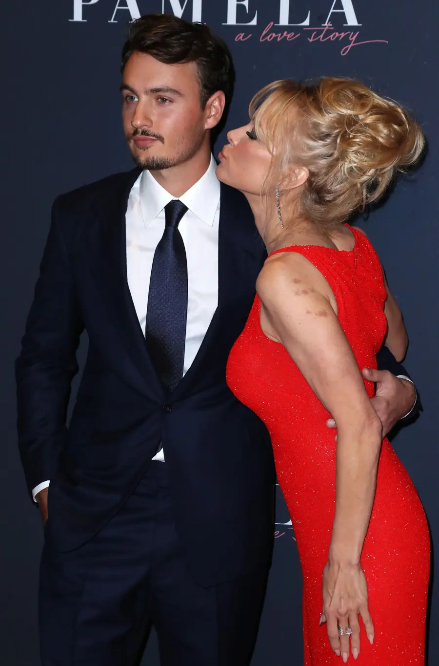 Pamela Anderson Brandon Thomas Lee