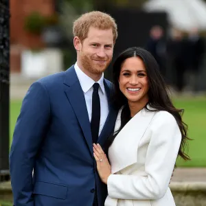 Prince Harry Says He’s ‘Really Glad’ He Changed After Meeting Meghan Markle, Despite Mixed Reactions From Family, U.K. Press - 915 Prince Harry and Meghan Markle engagement in Kensington Palace, London, United Kingdom - 27 Nov 2017