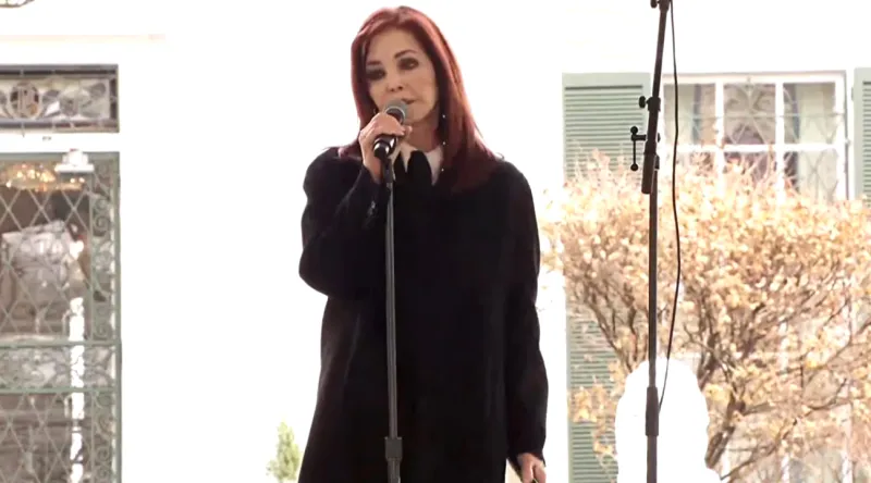 Priscilla Presley Tearfully Reads Eulogy That Lisa Marie’s Twin Daughters Wrote: Read Their Speech