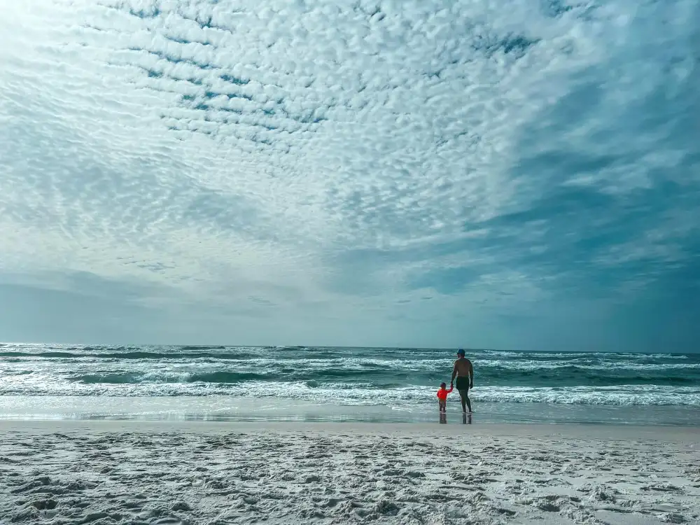 Russell Dickerson&rsquo;s Wife Kailey Dickerson Reveals She Suffered a Miscarriage: 'It Felt Like Drowning'