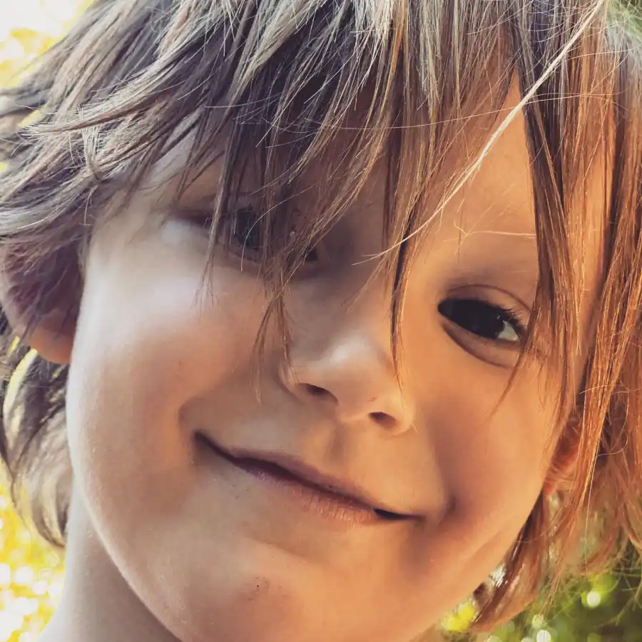 Sara Gilbert’s Family Guide: Grandparents, Parents, Siblings and Children