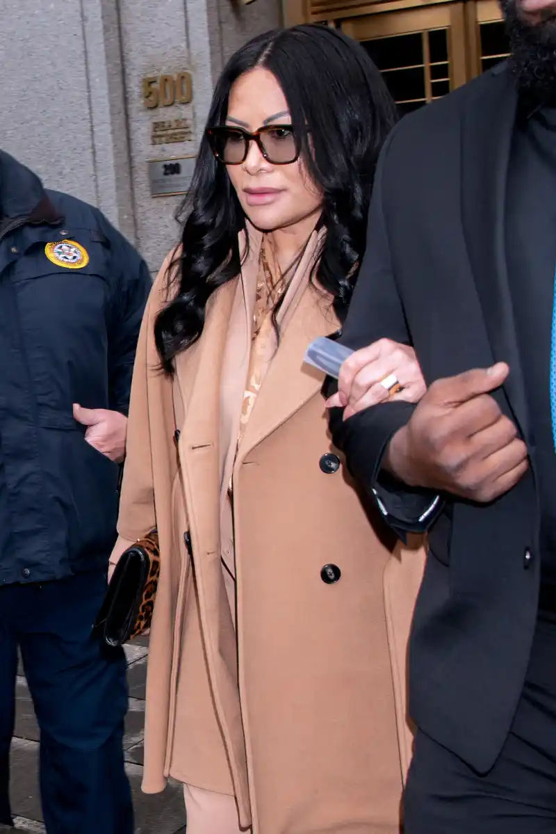 Savannah Chrisley Questions Why Jen Shah’s Sentence Is Shorter Than Her Parents' as Todd and Julie Report to Prison - 040