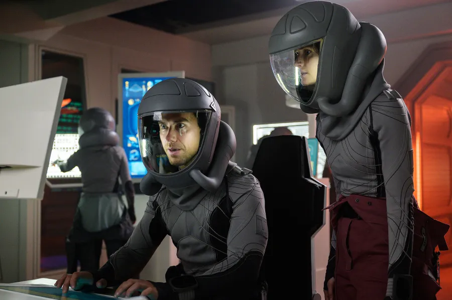 The General Synopsis Every Time Syfy The Ark Mirrored The CW The 100