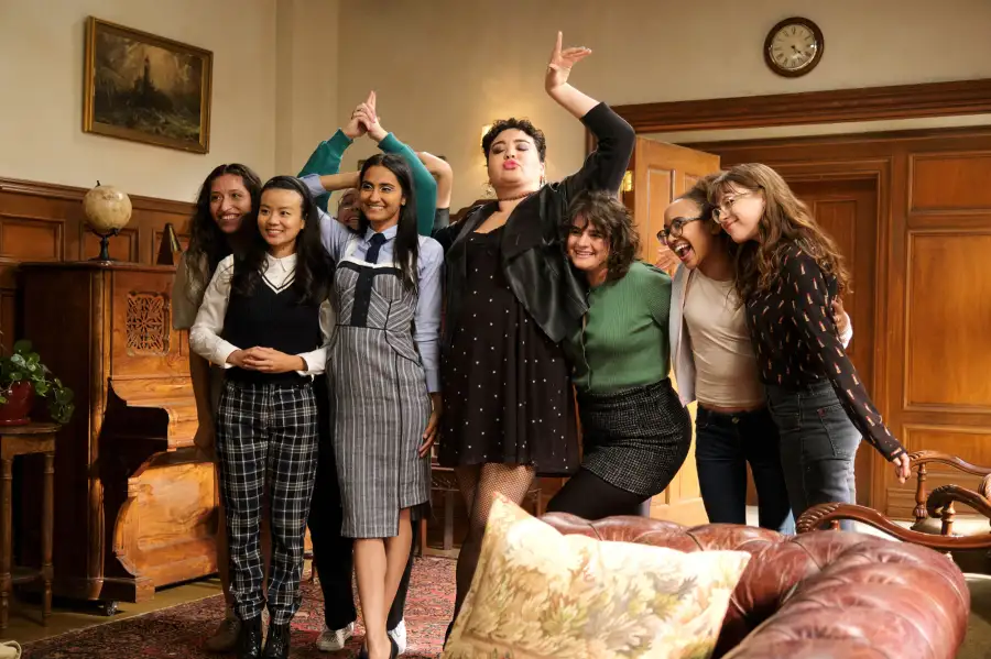 The Sex Lives of College Girls’ Season 3- Everything to Know So Far - 433