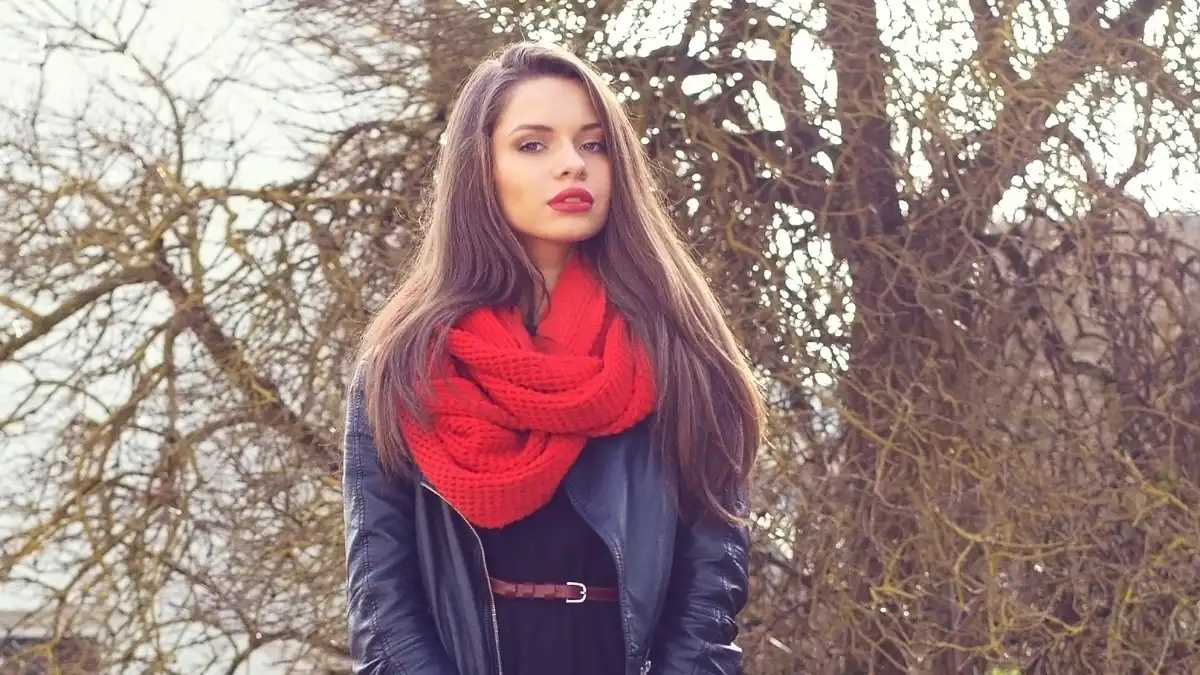 amazon-bright-scarves