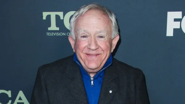 eslie Jordan Cause of Death Confirmed blue shirt