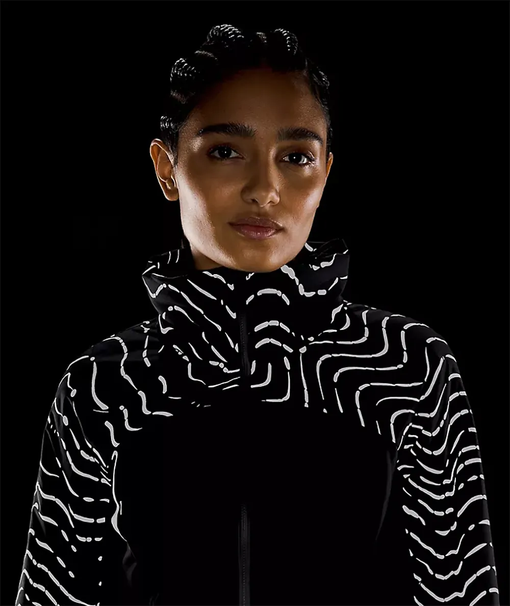 lululemon-reflective-jacket