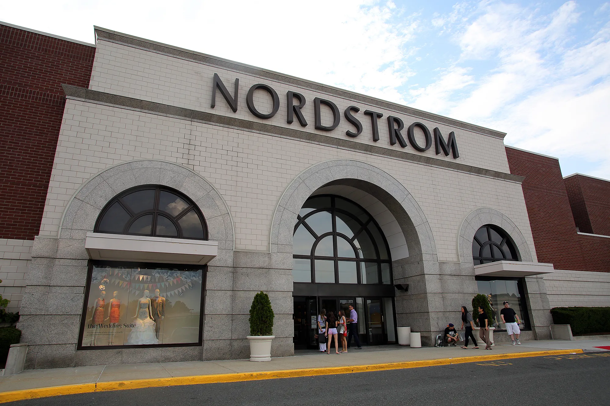 nordstrom-beauty-sale