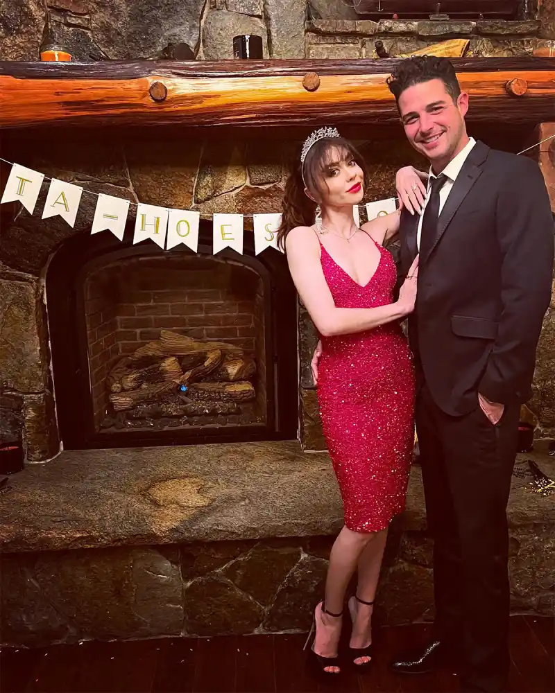 Sarah Hyland and Wells Adams New Years Eve 2022