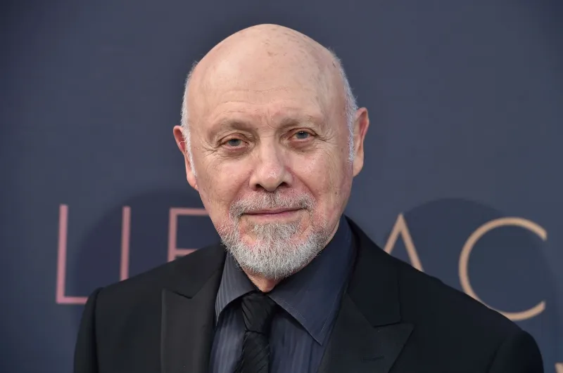 hector-elizondo