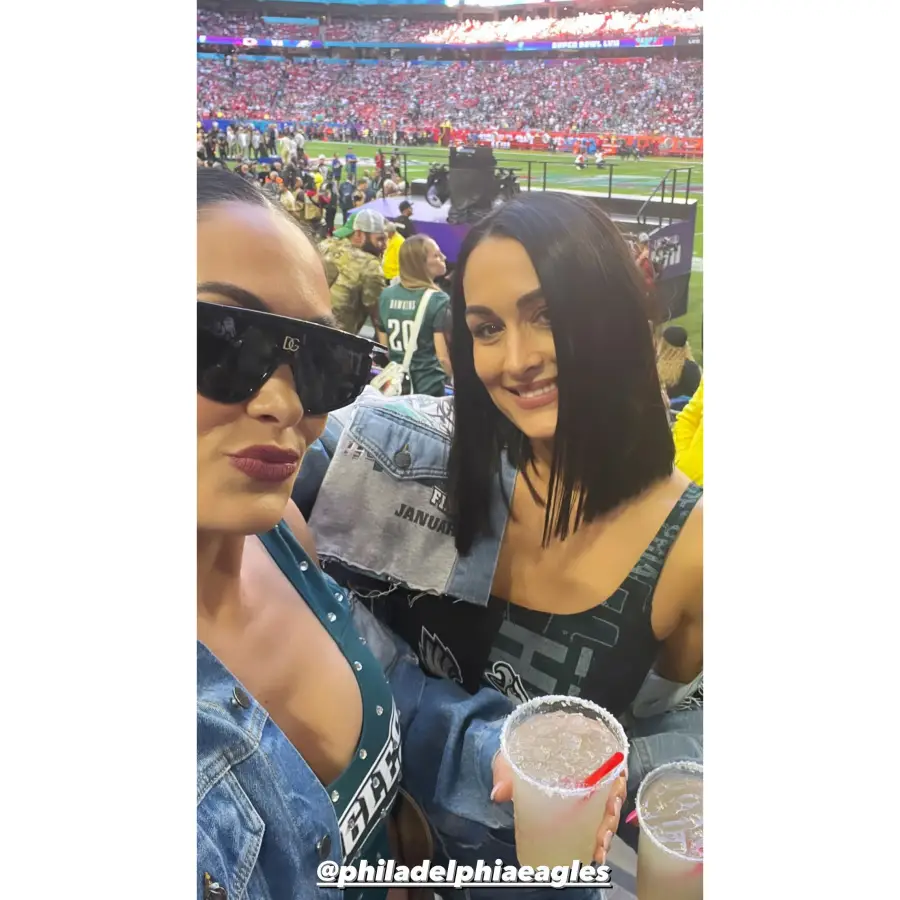 Jay-Z, Damar Hamlin, Sheryl Lee Ralph and More Celebrities Attend Super Bowl 2023- Photos - 690 Corey Gamble