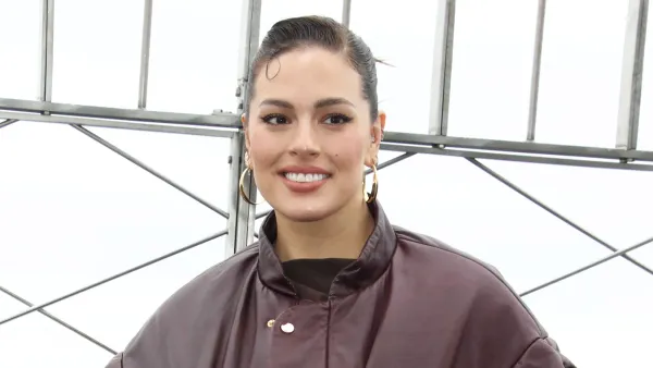 Ashley Graham Embraces Bare Postpartum Stomach 1 Year After Welcoming Twin Sons hoop earrings