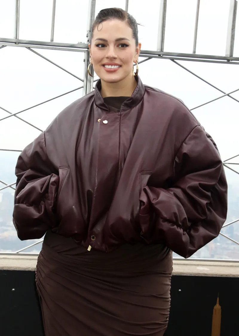 Ashley Graham Embraces Bare Postpartum Stomach 1 Year After Welcoming Twin Sons hoop earrings