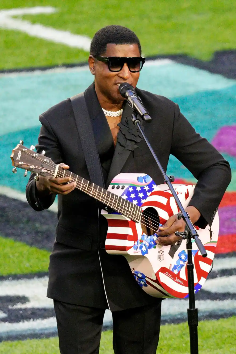 Babyface Sings &lsquo;America the Beautiful&rsquo; at Super Bowl 2023 - 703