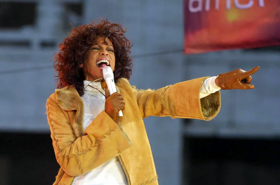 Beyonce! Gaga! Whitney! The Best Super Bowl National Anthem Performances of All Time -490