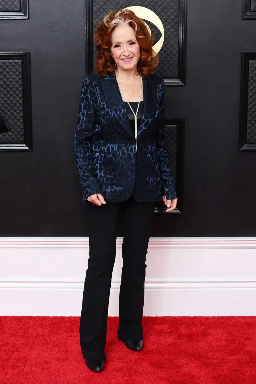 Bonnie Raitt Red Carpet Arrive Arrival Grammys 2023