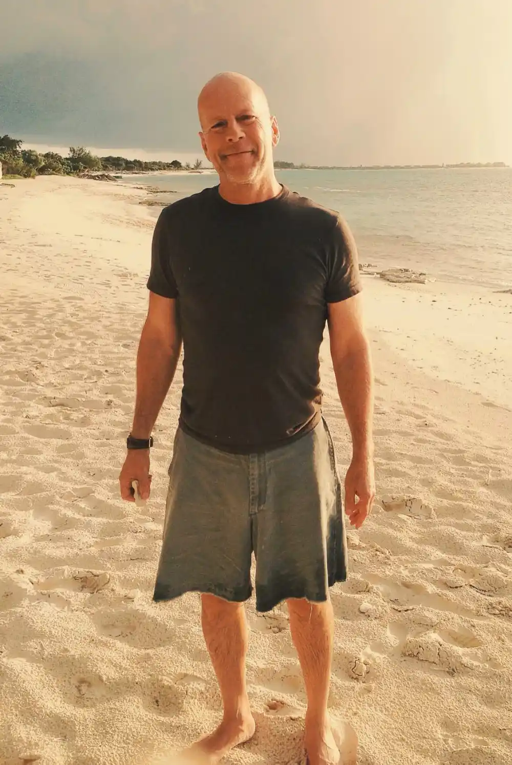 Bruce Willis' Family Reveals His Aphasia Has &lsquo;Progressed&rsquo; Since 2022, Details Updated Dementia Diagnosis- There's 'No Treatments&rsquo; - 969