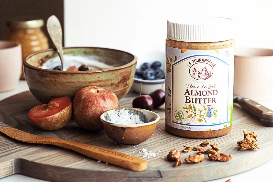 Buzzzz-o-meter- Taylor Swift’s Favorite Phone Case, Viola Davis’ Miracle Heels and More of What Hollywood Is Buzzing About -478