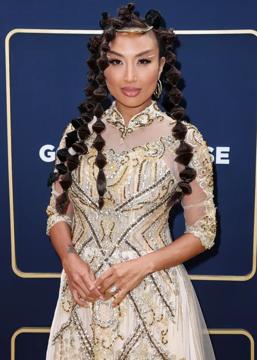 Celebrity Moms Share Breast-Feeding Struggles After Giving Birth