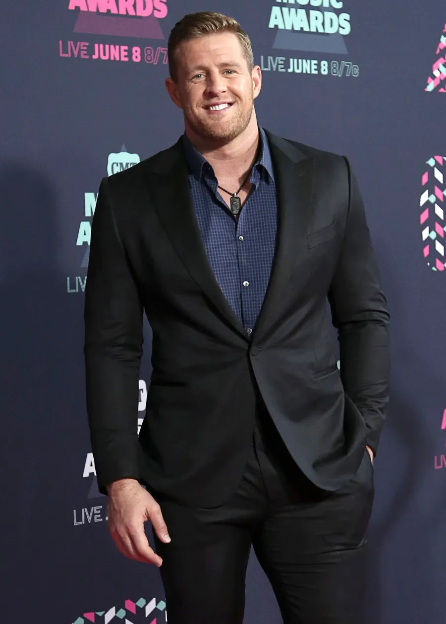 Celebrities React to Tom Brady's Retirement Announcement