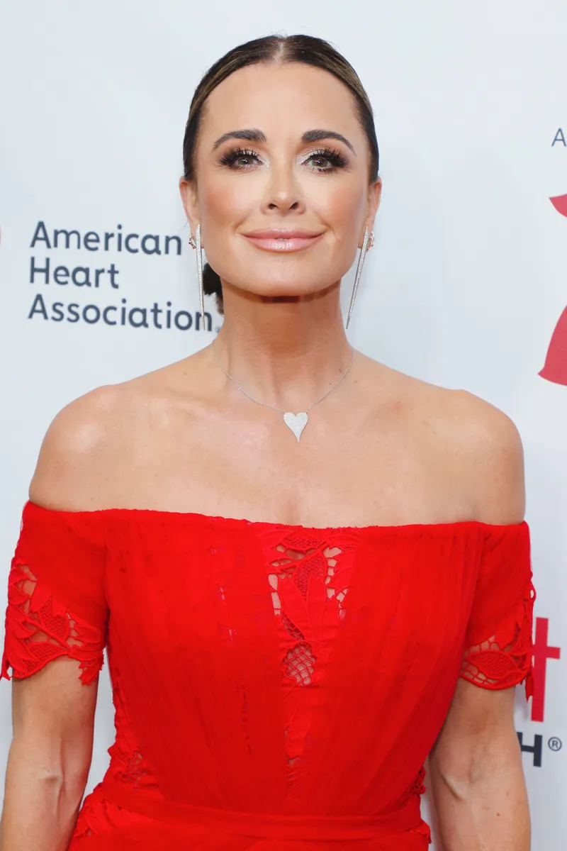 Chelsea Handler, Kyle Richards and More Celebrities Who've Spoken About the Ozempic Weight Loss Trend - 942