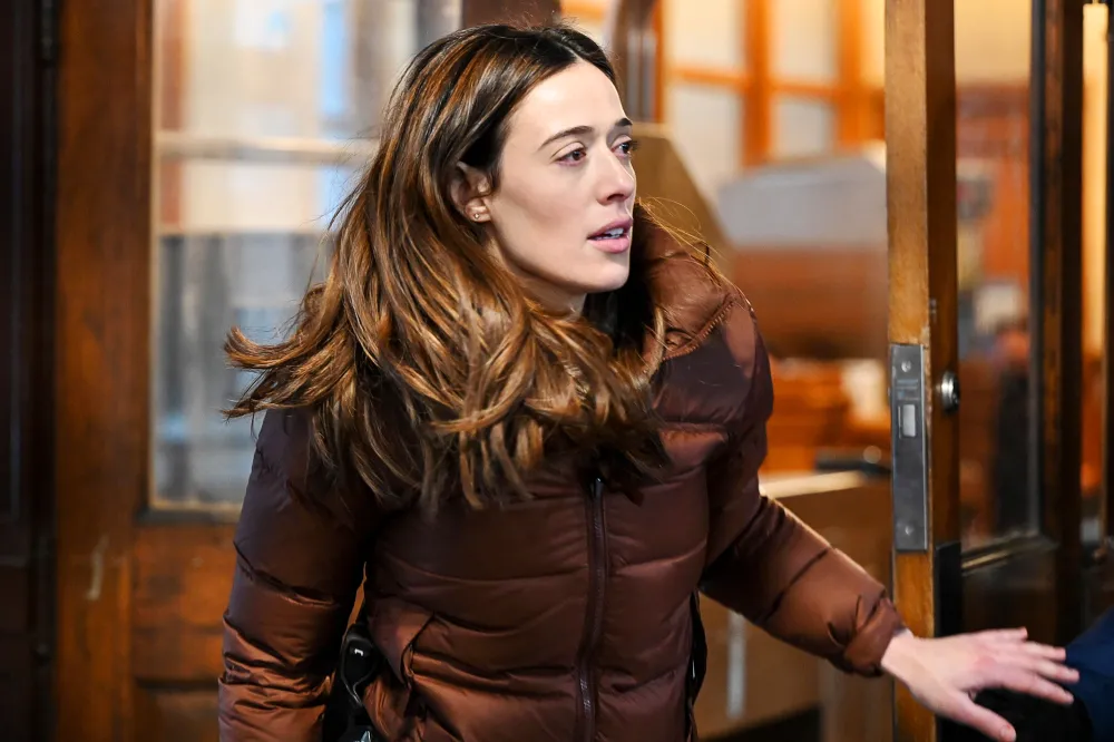 Chicago P.D.'s Patrick John Flueger Praises Marina Squerciati for Carrying 200th Episode 'Trapped'- 'Consistently Impressed' - 178